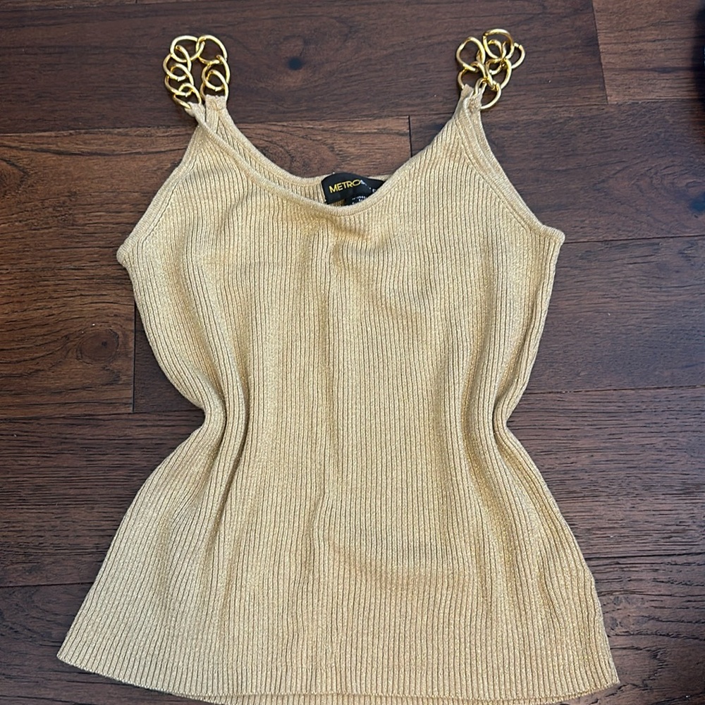 Beautiful gold tank top with gold hardware straps- fits true to size!